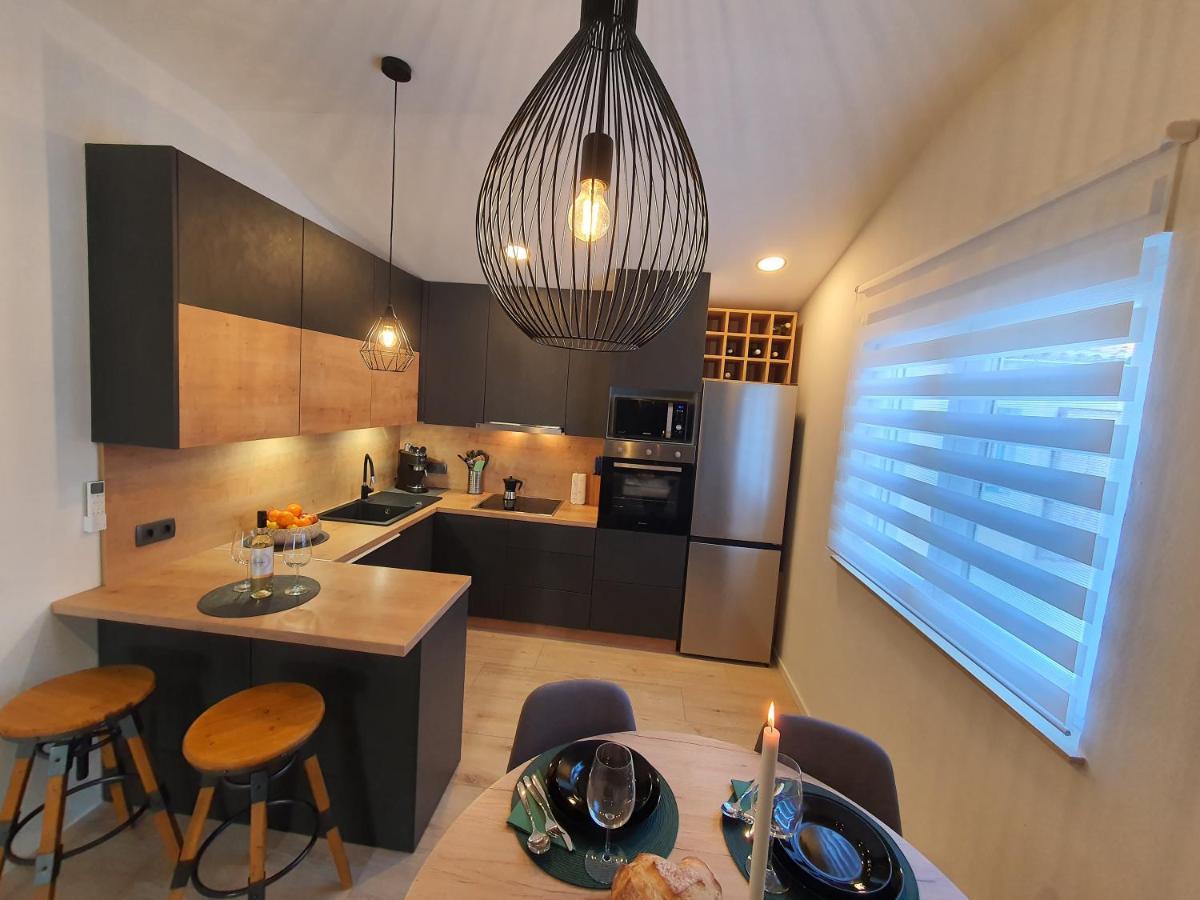 Appartement Connor à Pula Extérieur photo