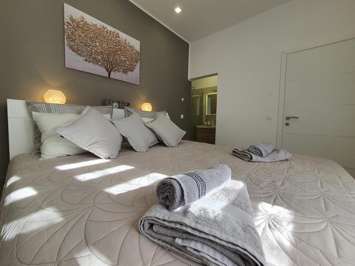Appartement Connor à Pula Extérieur photo